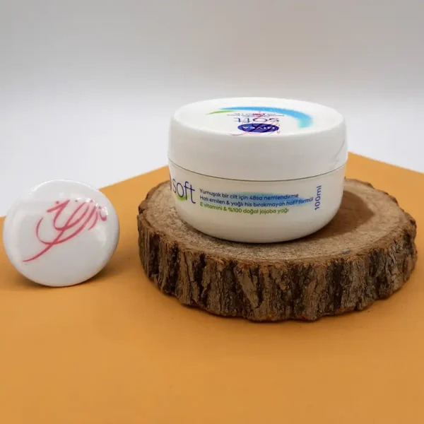 کرم مرطوب کننده نیوآ سافت کاسه ای انواع پوست ۱۰۰ میل