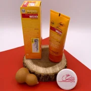 ضد آفتاب SPF90 بژ روشن پوست معمولی و خشک آردن 50 میل