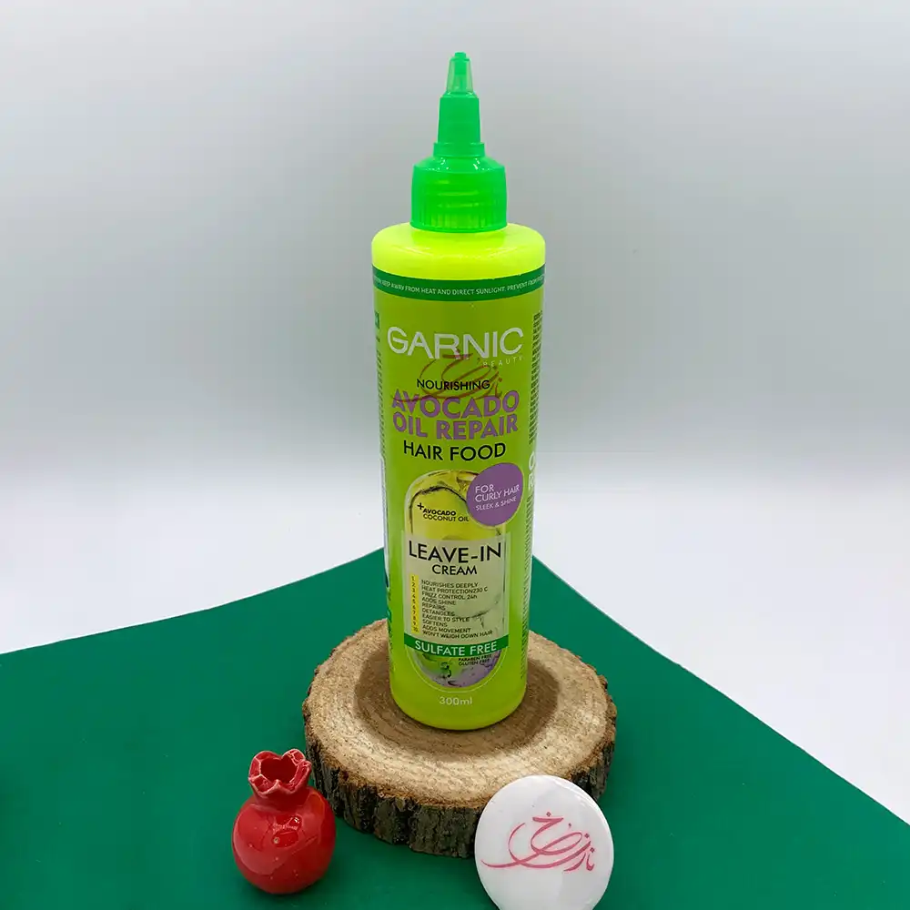 غذا-مو-گارنیک-فسفری.webp کرم موی بدون آبکشی گارنیک GARNIC مدل Avocado Oil Repair هیر فود مخصوص موهای فر حجم 300 میلی لیتر - Image 1